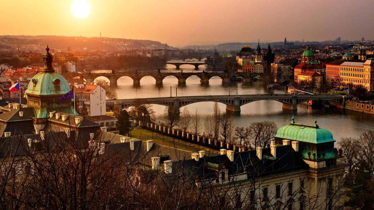 Vintage Apts In Heart Of Prague By Michal&Friends Apartment Exterior photo